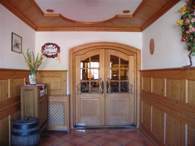 Hotel Gasthof Forelle Зигсдорф Экстерьер фото