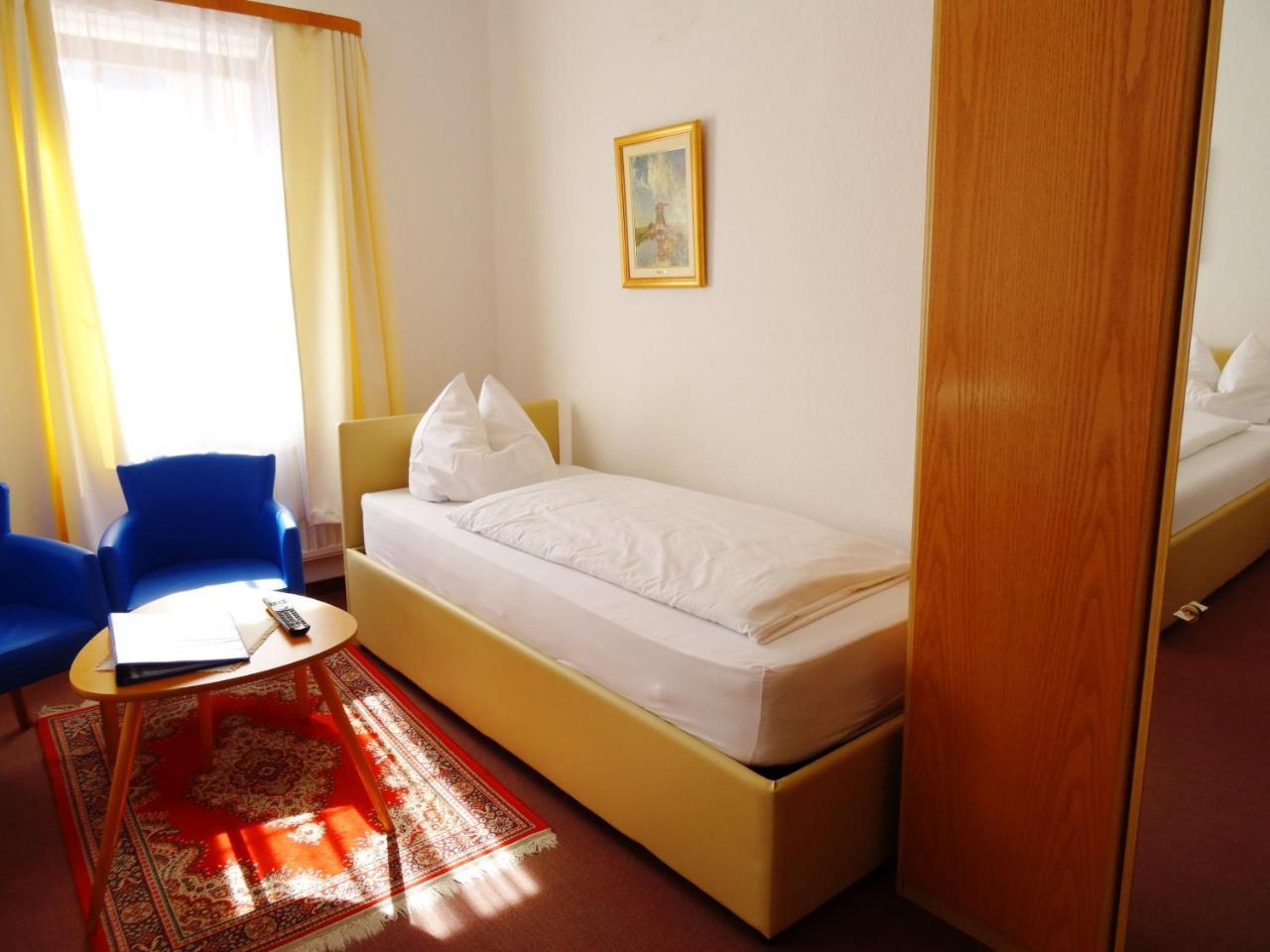 Hotel Gasthof Forelle Зигсдорф Экстерьер фото