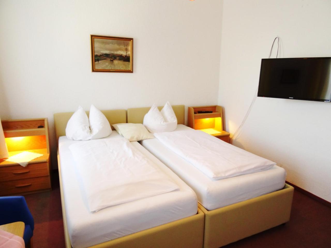 Hotel Gasthof Forelle Зигсдорф Экстерьер фото
