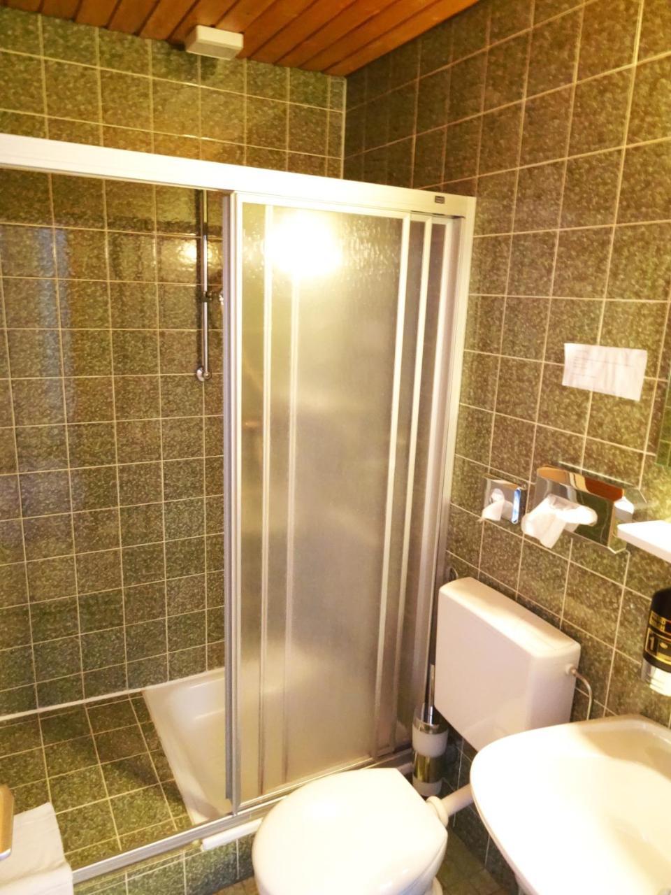 Hotel Gasthof Forelle Зигсдорф Экстерьер фото